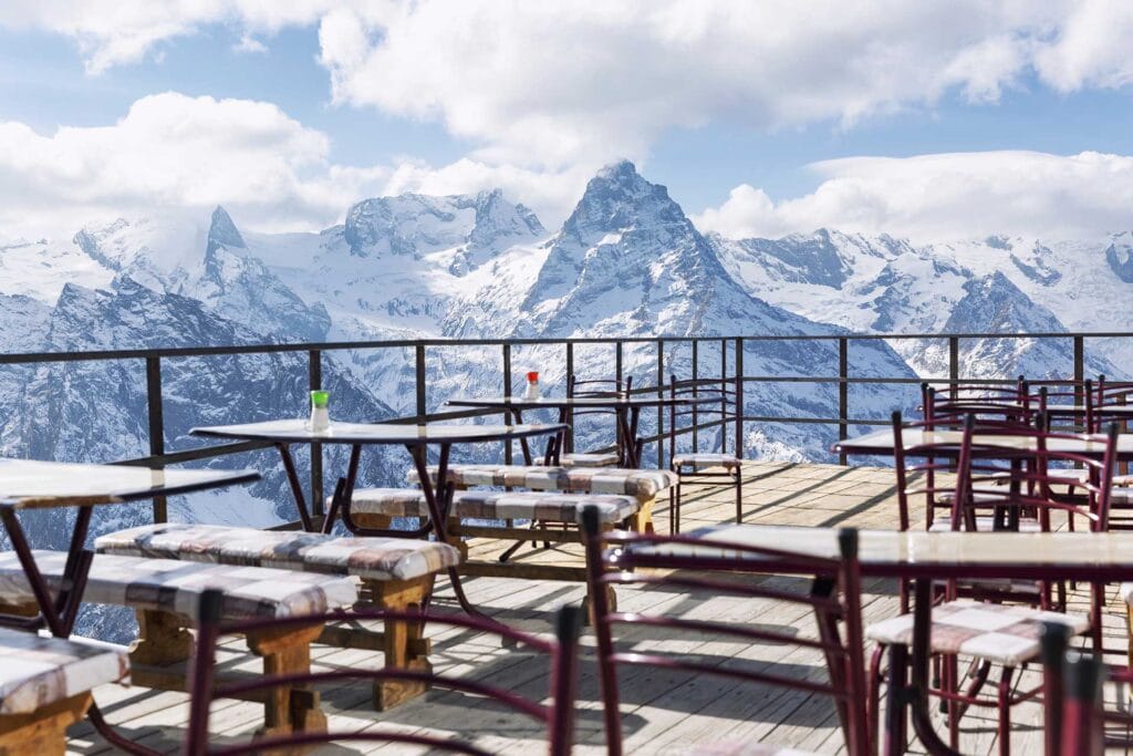 restaurant altitude crans-montana